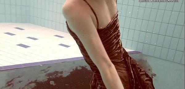  Gazel Podvodkova super hot underwater teenie naked